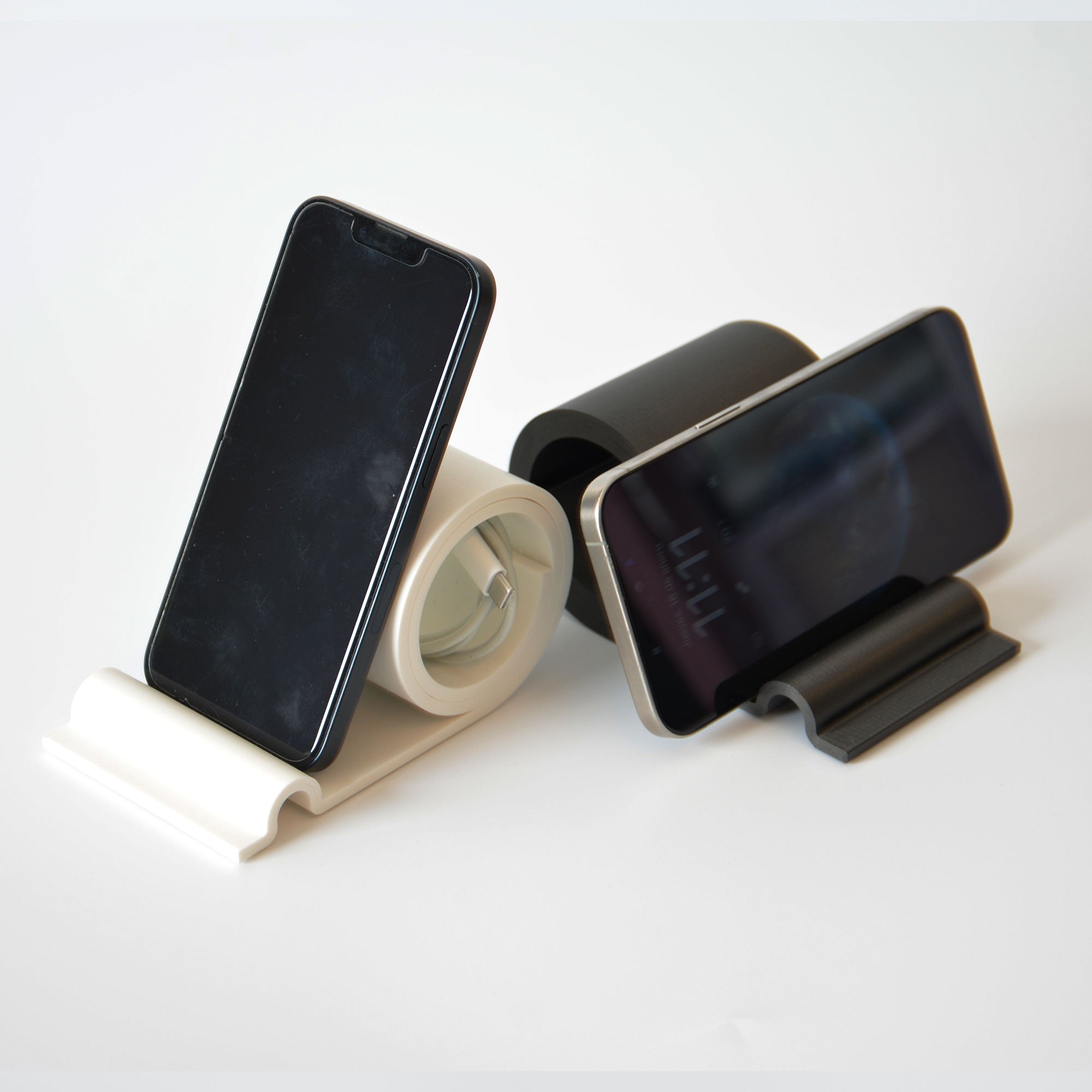 Scroll Phone Stand