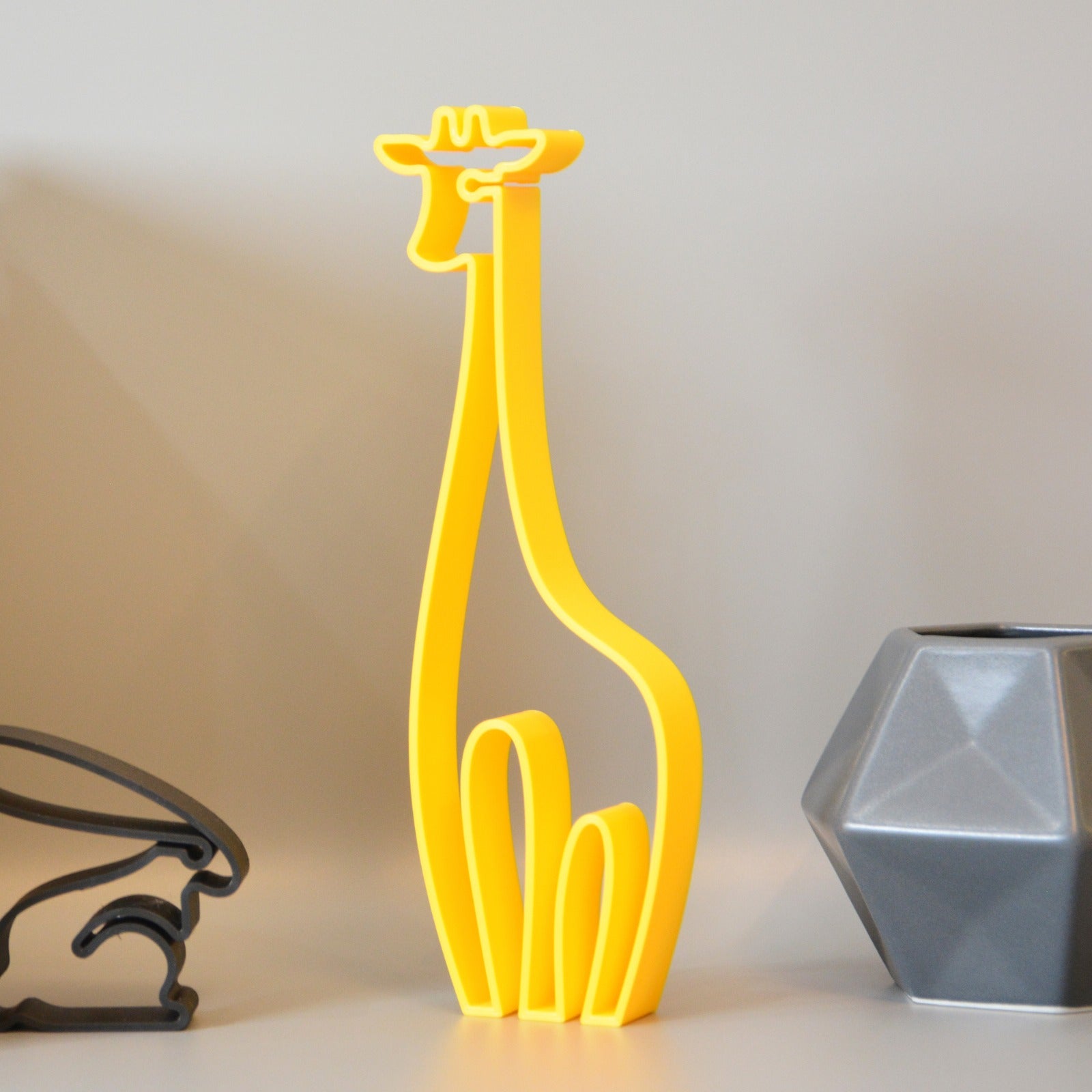 Line Art Giraffe Sculpture
