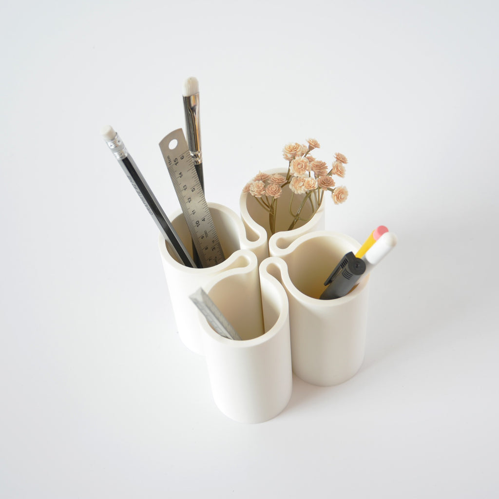 Quartet Pens Holder